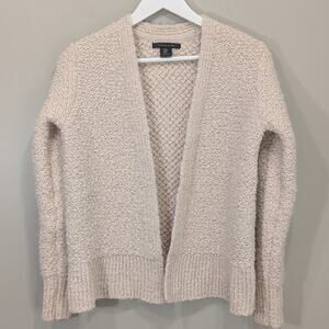 Tahari Cardigan Sweater Boucle Knit Cozy Classic Preppy Old Money - Size S